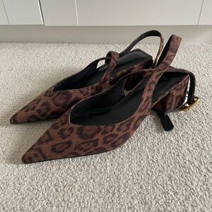 Elegant Leopard Print Slingback Heels